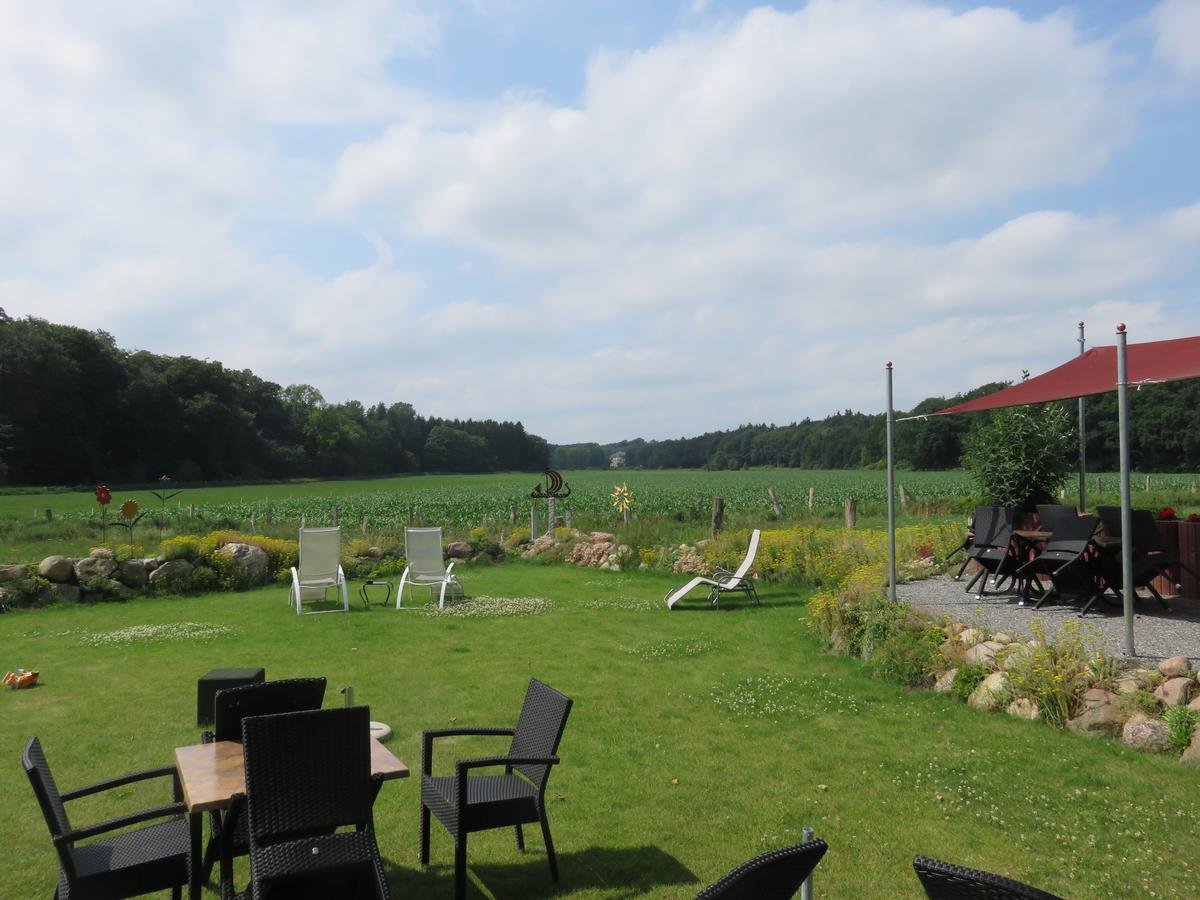 Bredeneeker Gasthaus Hotel Rastorf Exterior foto